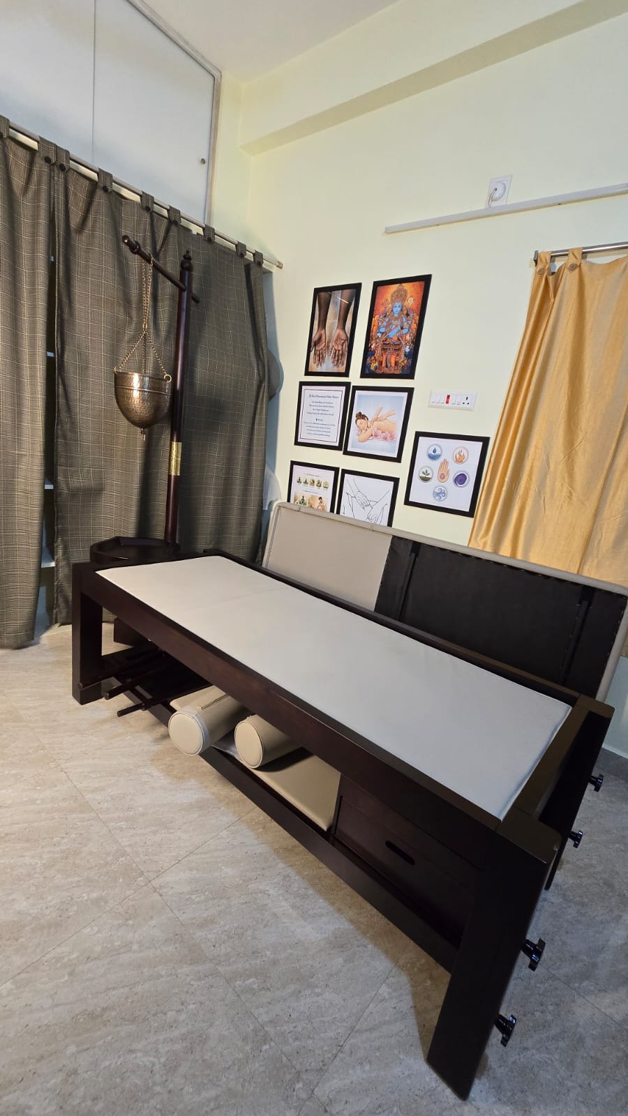 The AYU therapy room and massage table